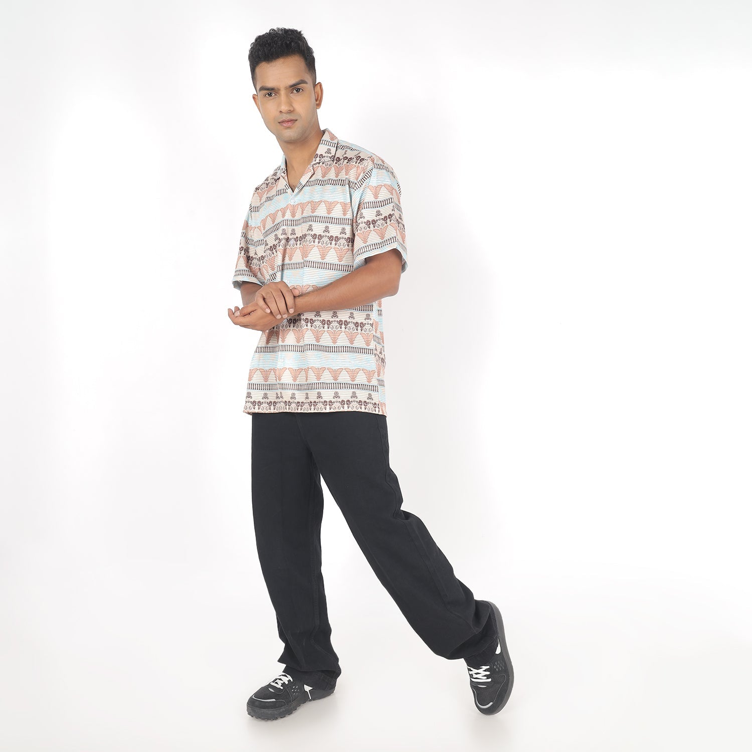 Men Jairo White Print Funky Shirt